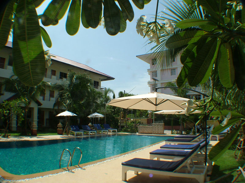SIRIKARN RESIDENCE 